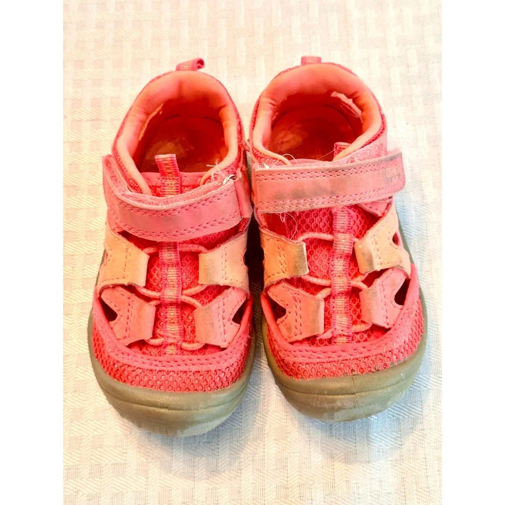 OshKosh Bgosh Toddler Girls Pink‎ Water Sandals Drift-G-OI Size 6 US 22 EUR